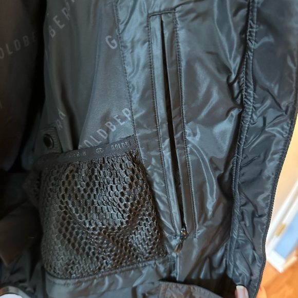 Goldbergh Bliss Puffer Ski Jacket-NWT with Removable Sleeves - Picture 14 of 16